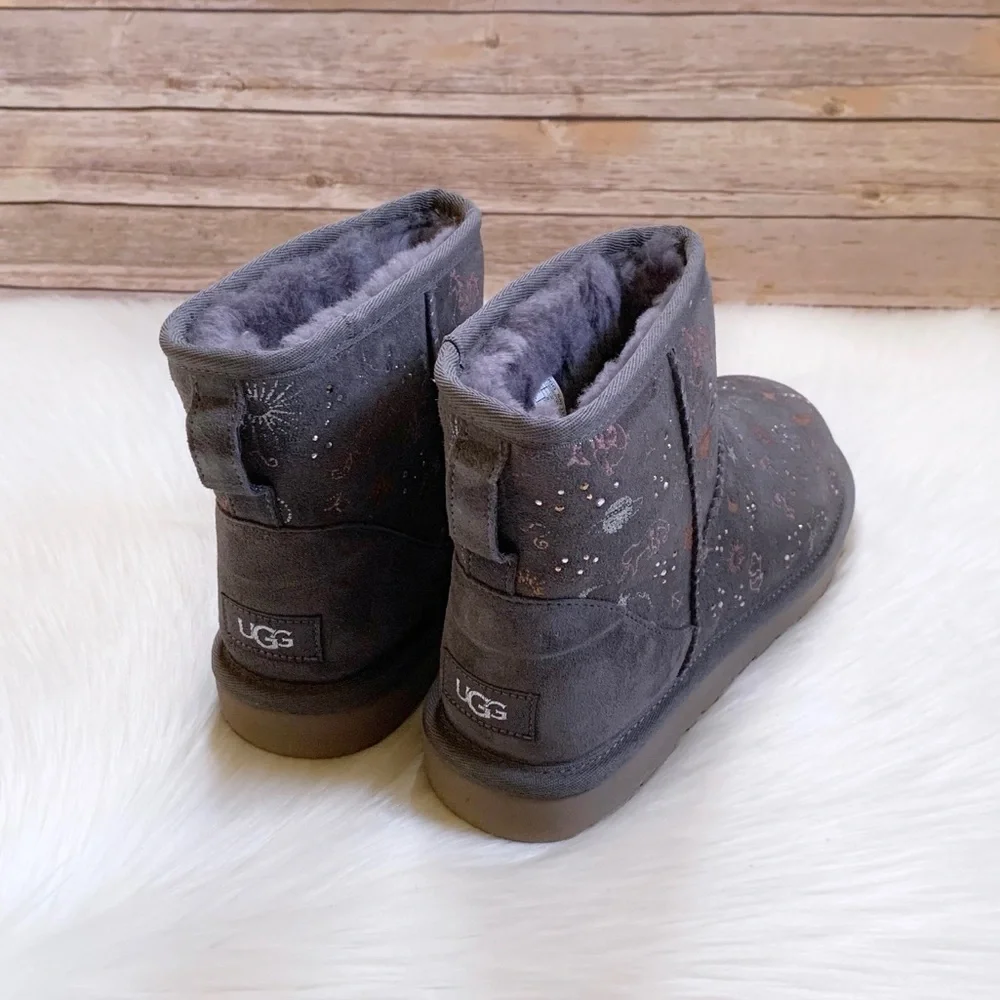 UGG Classic Zodiac Mini Nightfall Boots - Picture 4 of 7